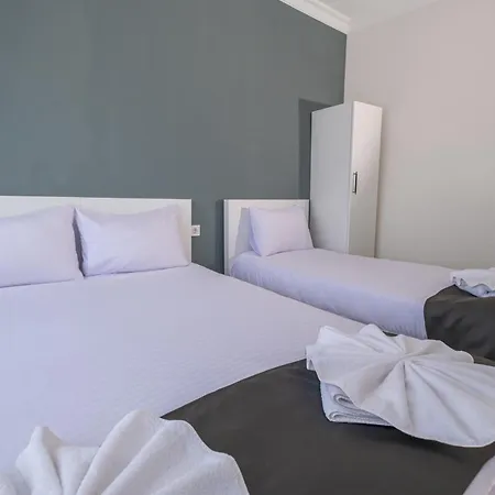 Sweet Hotel