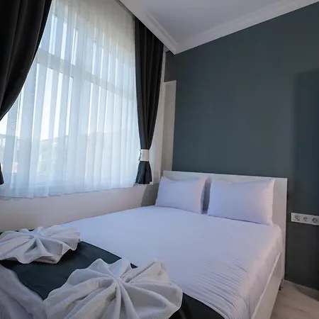 Sweet Hotel
