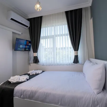 Sweet Hotel *